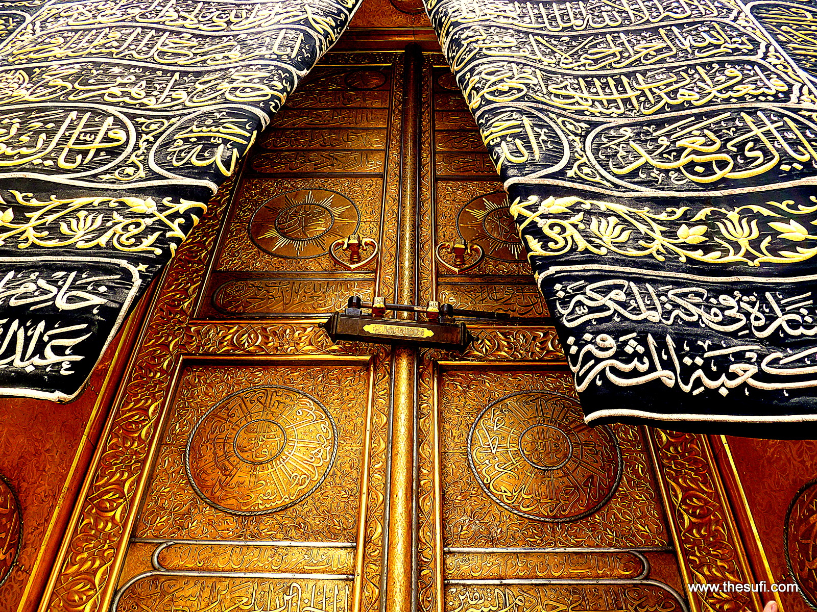 Door of Kaaba Masjid-e-Haraam Makkah – TheSufi.com